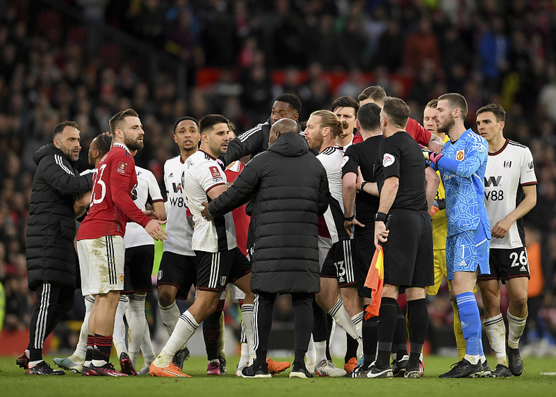 爱游戏体育- 蒂姆在曼联比赛中突破纪录,回归赛场引发热议的原因 