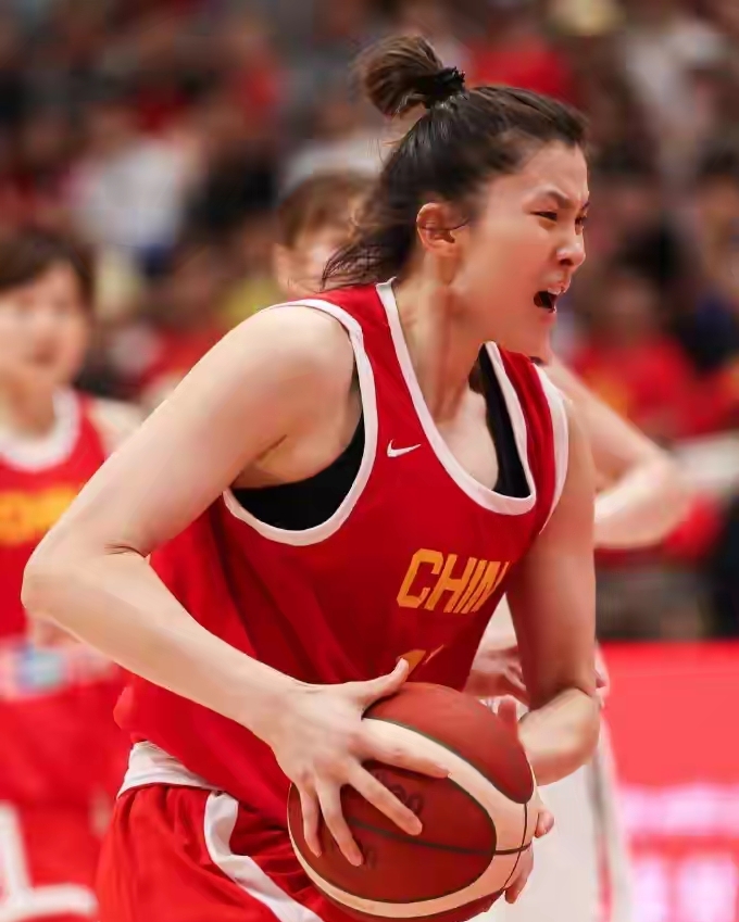 爱游戏-穆雷新星关键助攻表现惊艳，FPX未来可期！的简单介绍